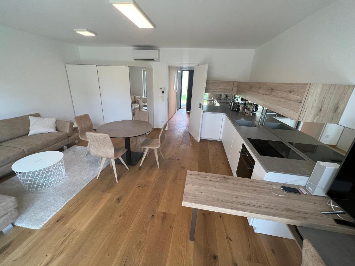 25H Spa-Residenz Best Sleep Privat Garden & Pools Neusiedl am See Exterior photo