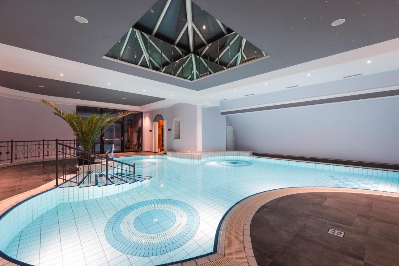 25H Spa-Residenz Best Sleep Privat Garden & Pools Neusiedl am See Exterior photo