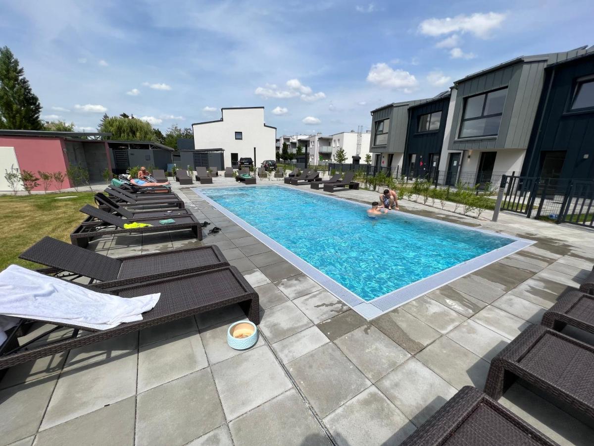 25H Spa-Residenz Best Sleep Privat Garden & Pools Neusiedl am See Exterior photo