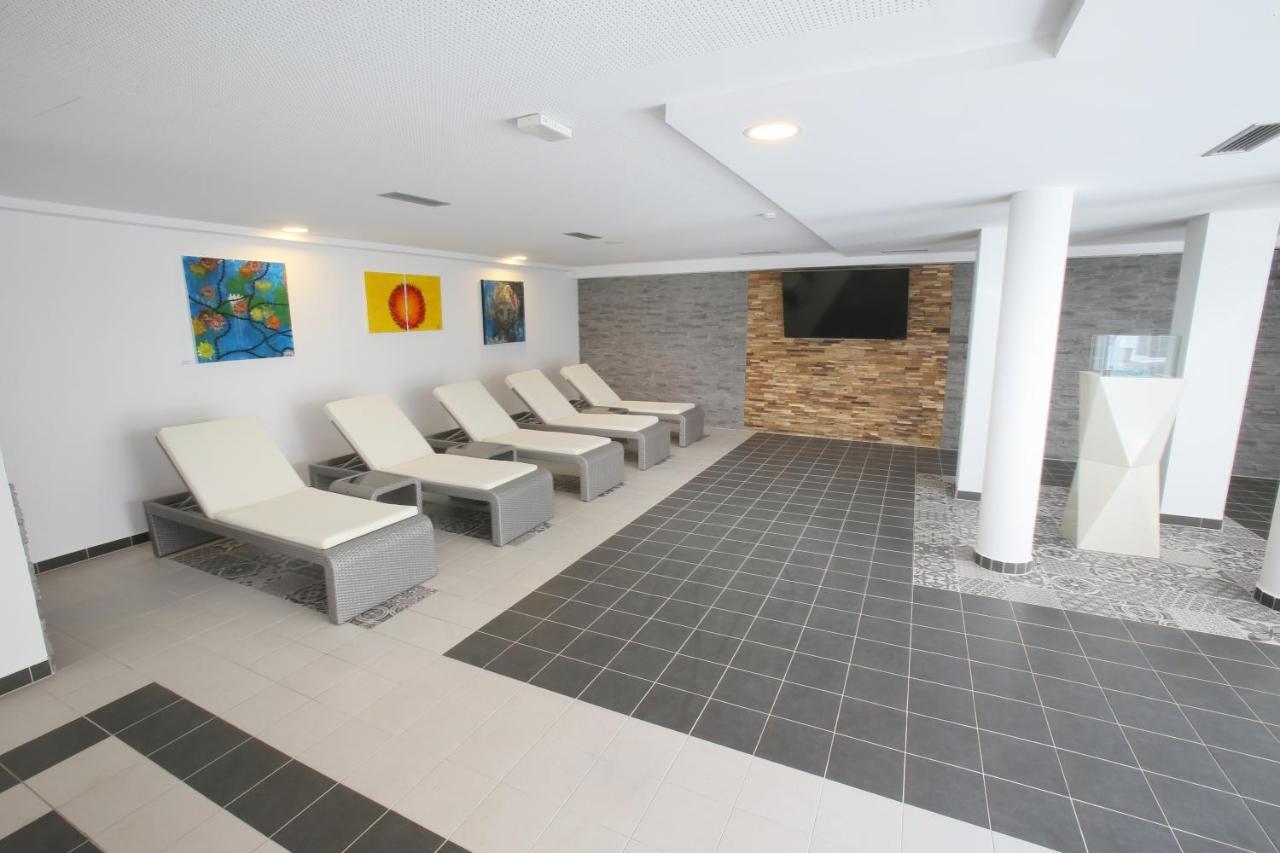 25H Spa-Residenz Best Sleep Privat Garden & Pools Neusiedl am See Exterior photo